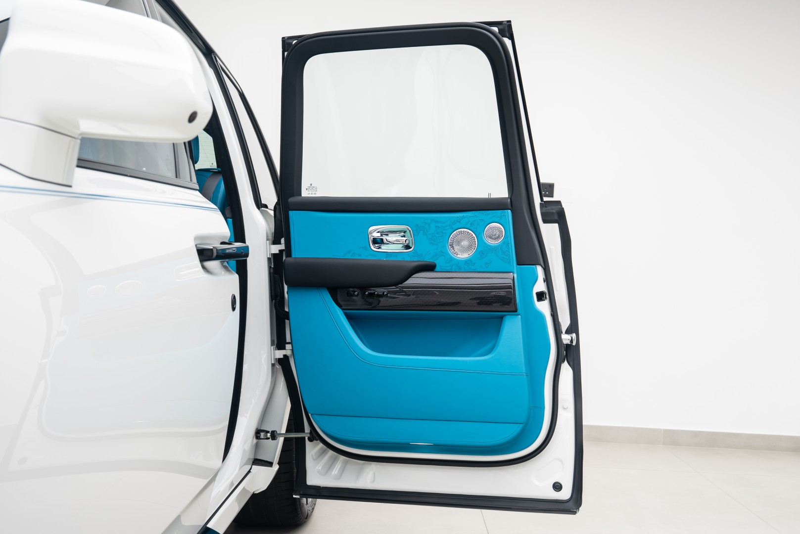 2026 ROLLS ROYCE CULLINAN |BLACK BADGE | GCC | CLOUD DESIGN INTERIOR | FULL OPTION 